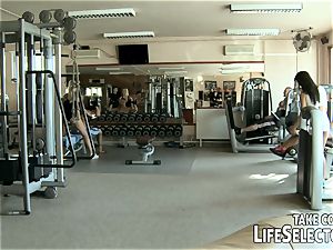 LifeSelector presents: fitness maniacs